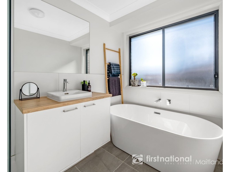 70 Redwood Drive, Gillieston Heights NSW 2321
