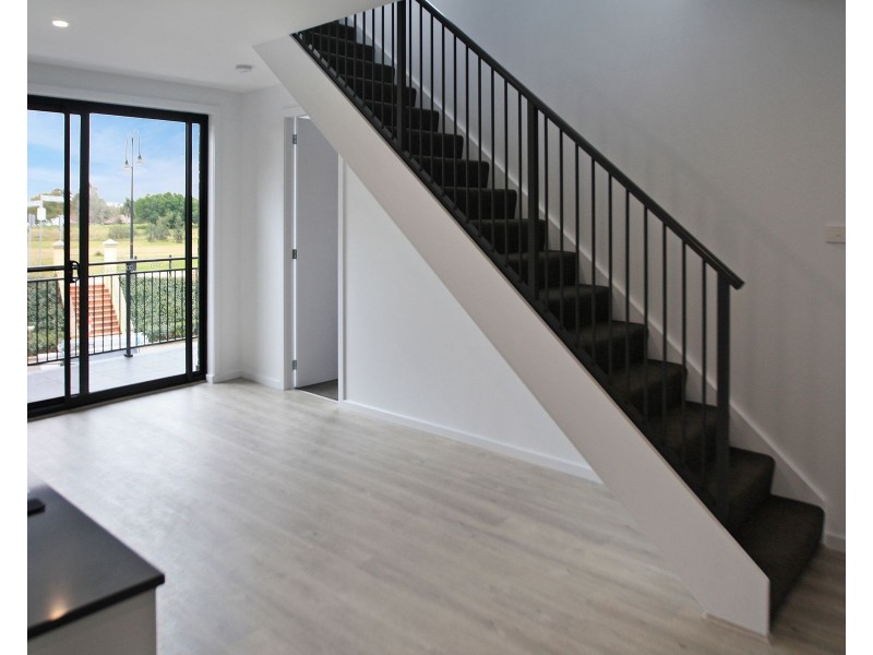 9/318 High Street, Maitland NSW 2320