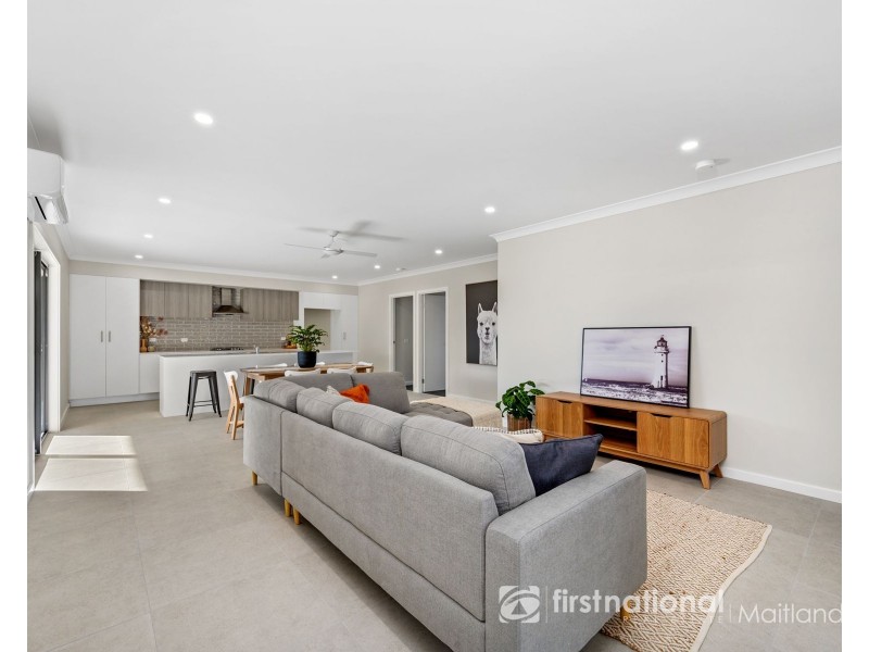 1/6 Tourmaline Drive, Rutherford NSW 2320