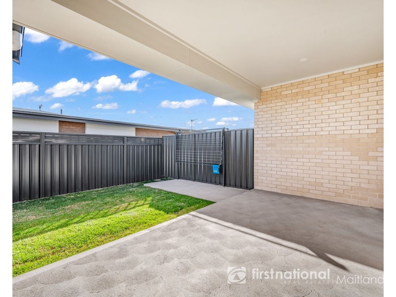 1/6 Tourmaline Drive, Rutherford NSW 2320