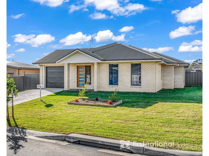 1/6 Tourmaline Drive, Rutherford NSW 2320