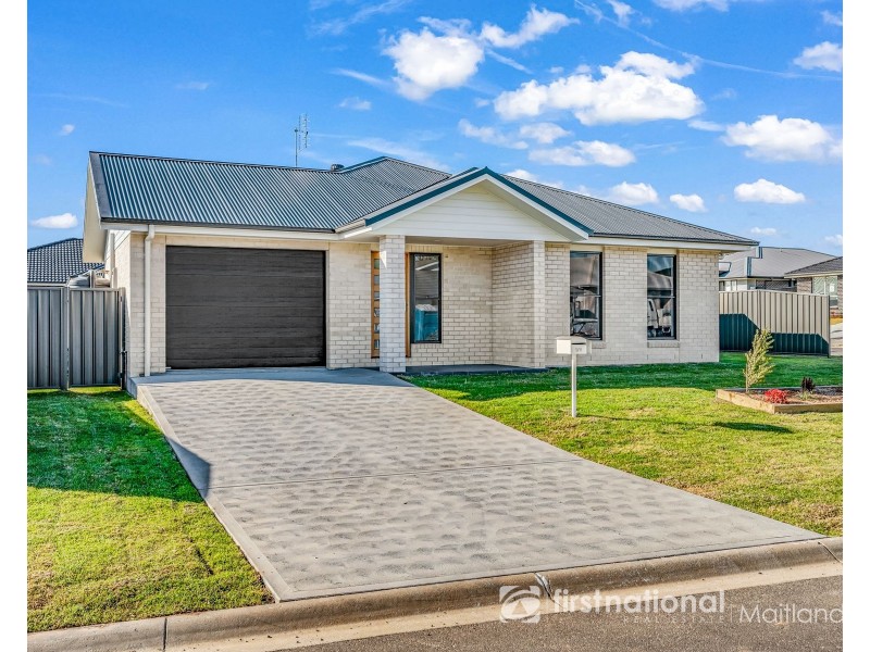 1/6 Tourmaline Drive, Rutherford NSW 2320