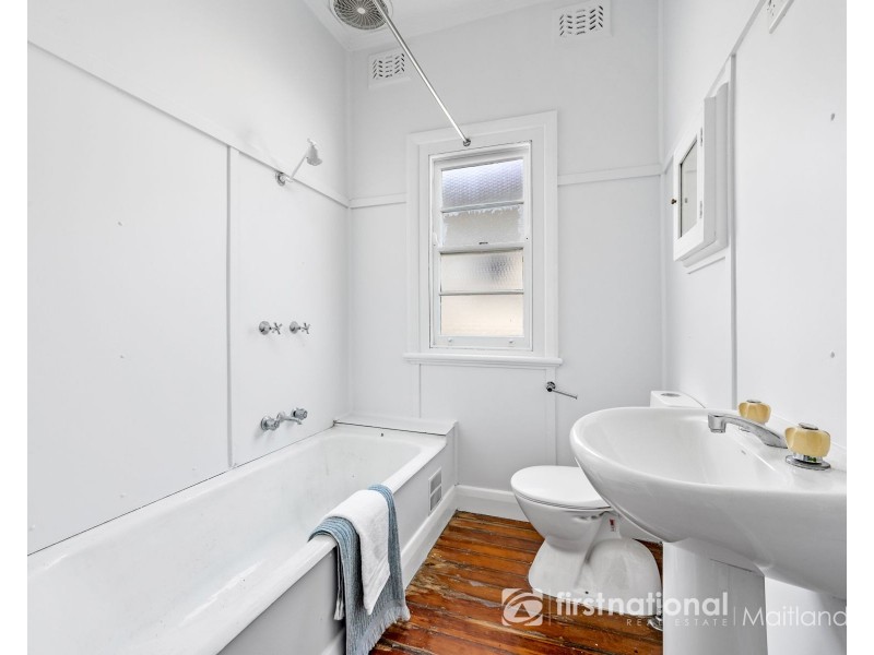 34 Lindesay Street, East Maitland NSW 2323