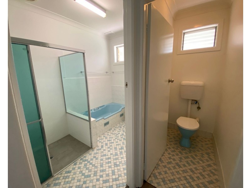 66 Perth Avenue, East Maitland NSW 2323