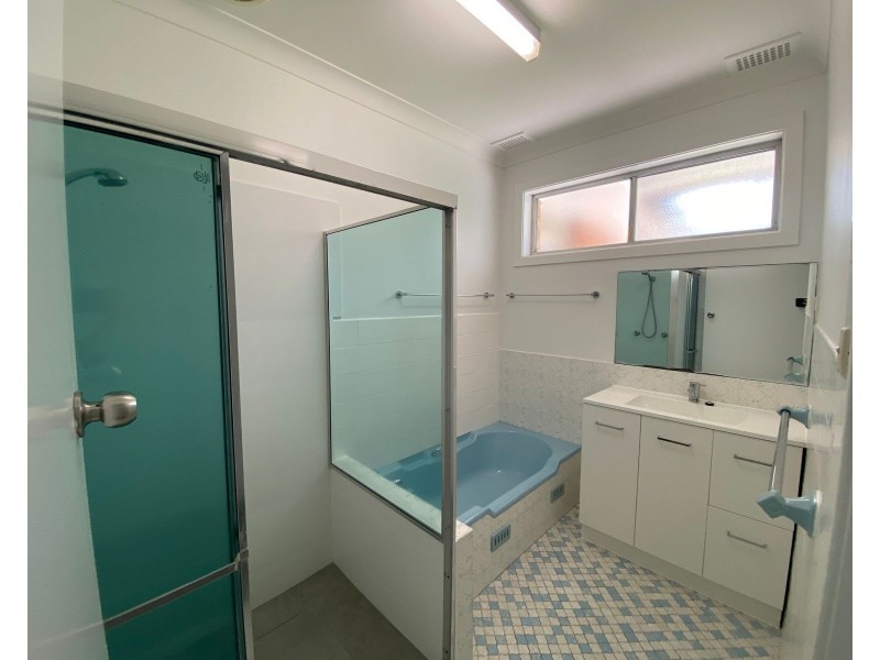 66 Perth Avenue, East Maitland NSW 2323