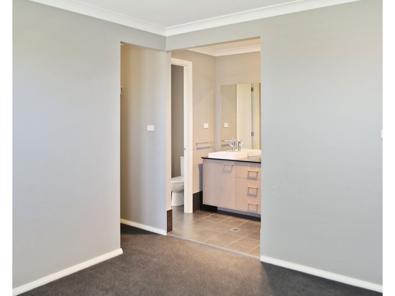 57A McKeachie Drive, Aberglasslyn NSW 2320