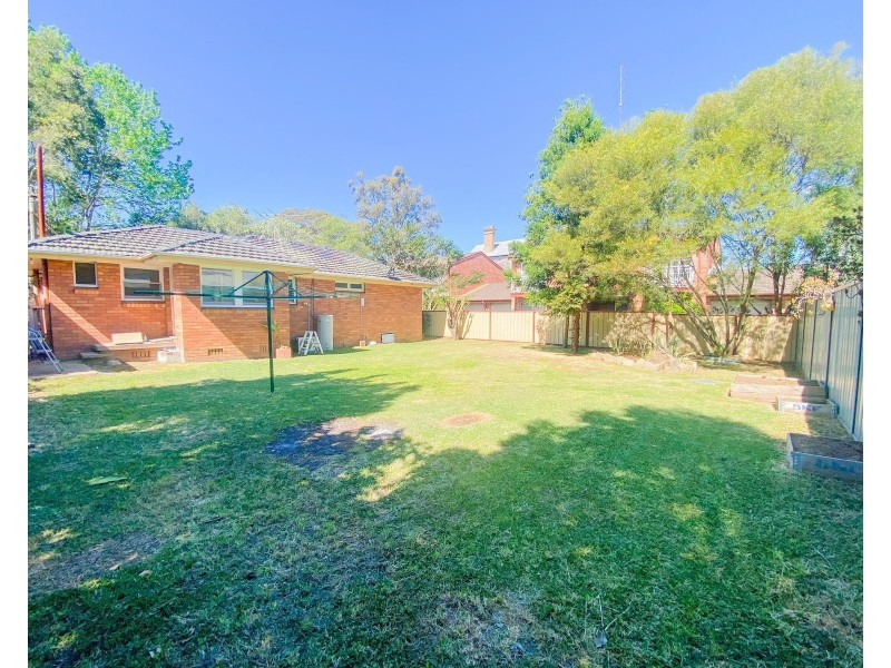 10 Brisbane Street, Lorn NSW 2320