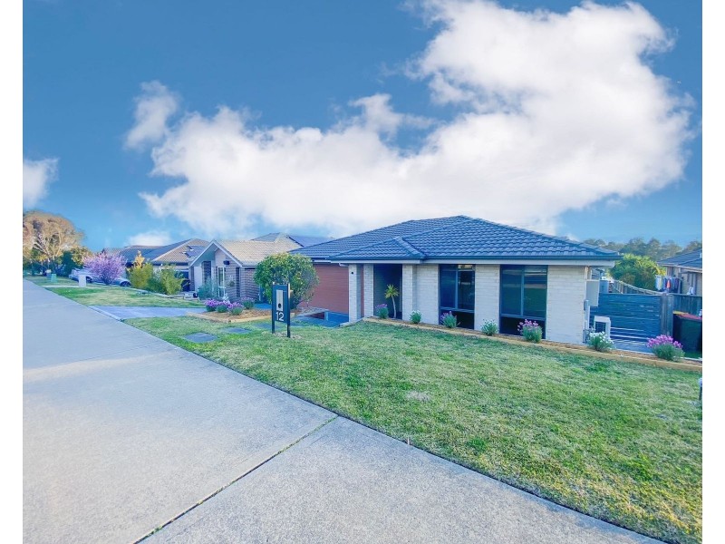 12 Saddlers Drive, Gillieston Heights NSW 2321