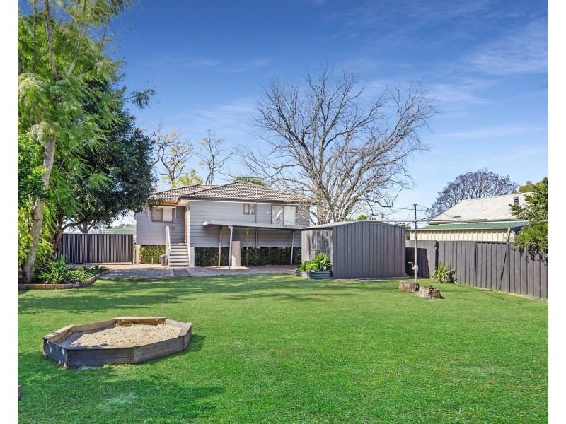 19 Sharkeys Lane, Lorn NSW 2320