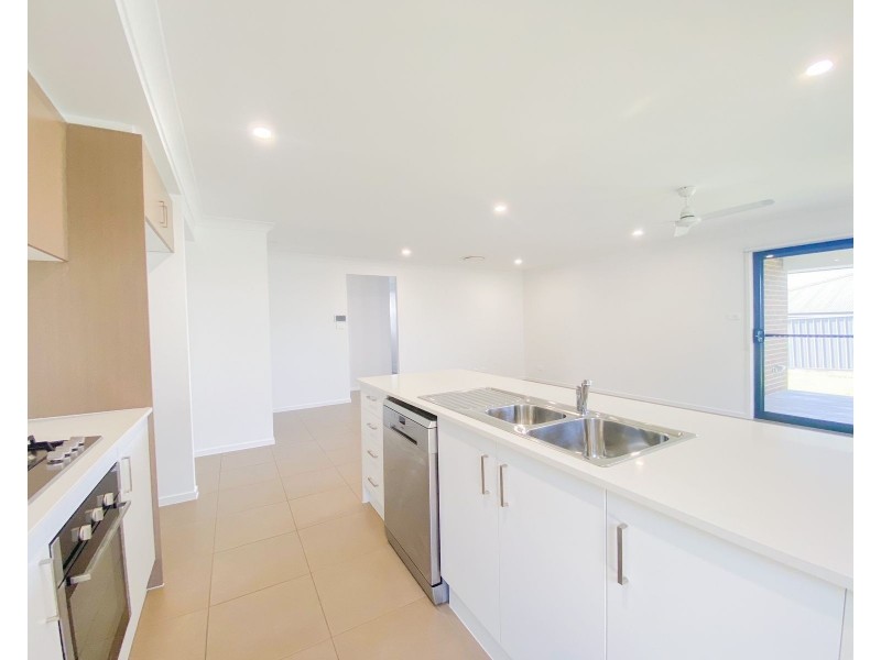 10 Gullane Close, Heddon Greta NSW 2321