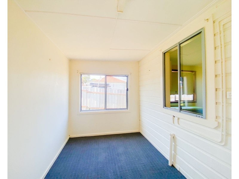 64 Brooks Street, Telarah NSW 2320