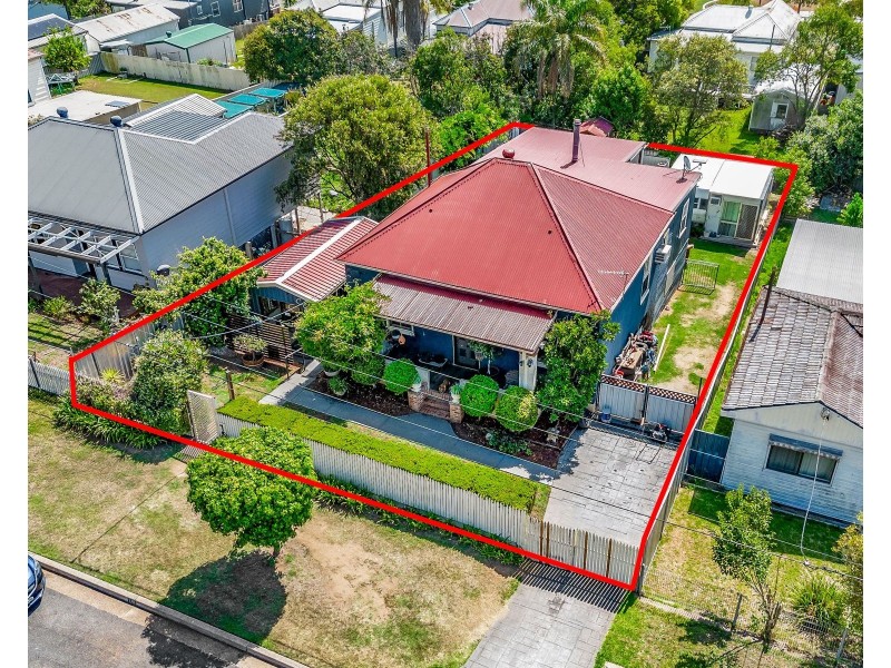 10 Lions Street, Telarah NSW 2320