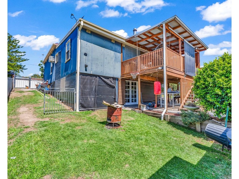 10 Lions Street, Telarah NSW 2320