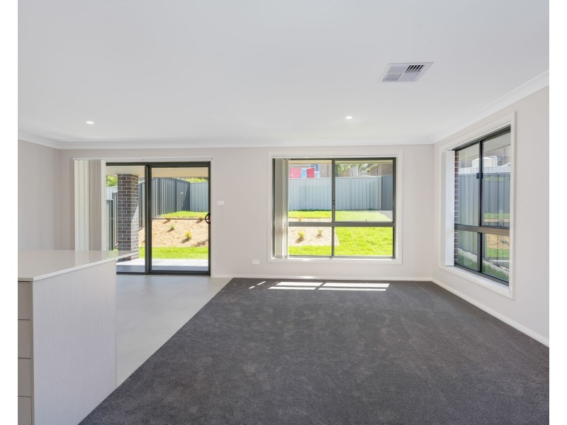 12A Mackillop Drive, Morisset NSW 2264