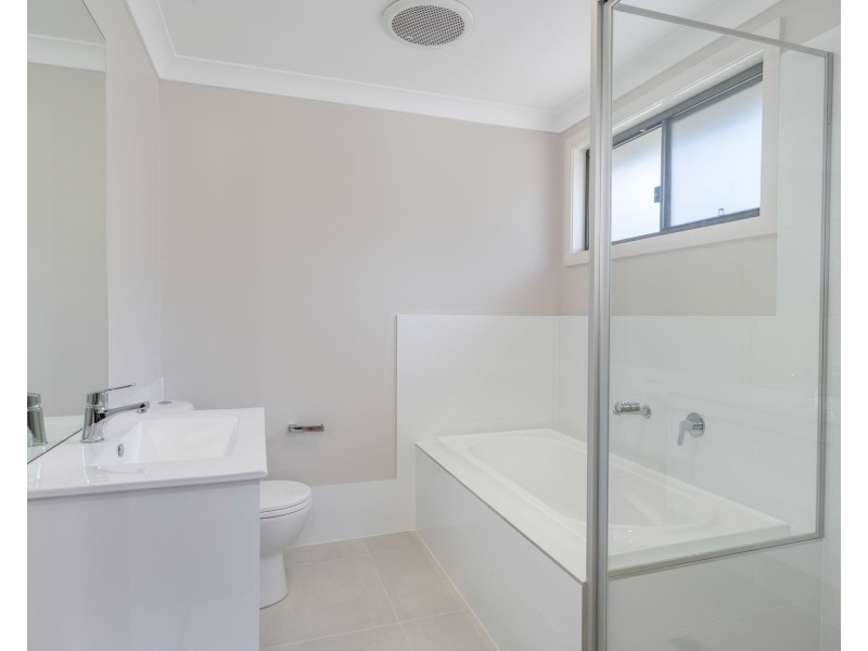 12A Mackillop Drive, Morisset NSW 2264