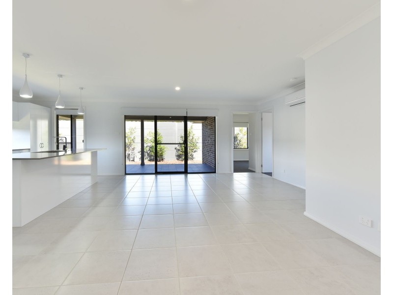 75 Fishermans Drive, Teralba NSW 2284