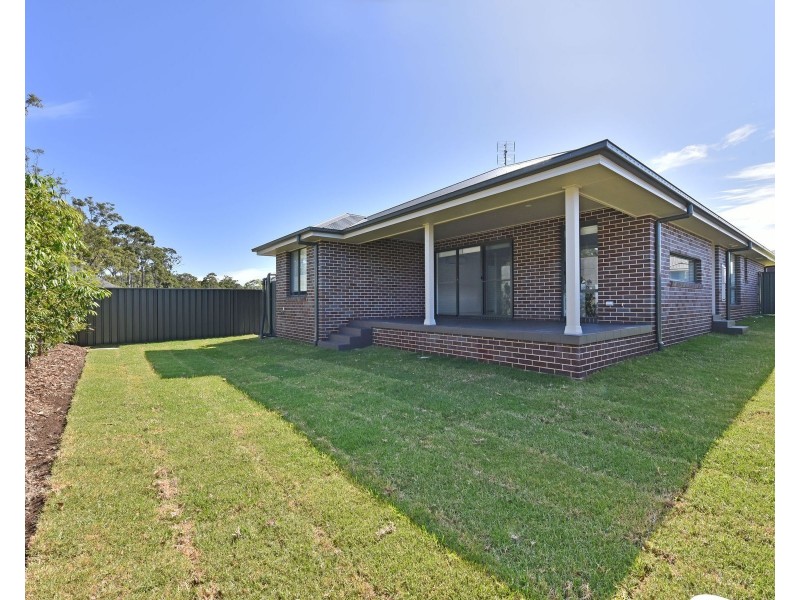 75 Fishermans Drive, Teralba NSW 2284