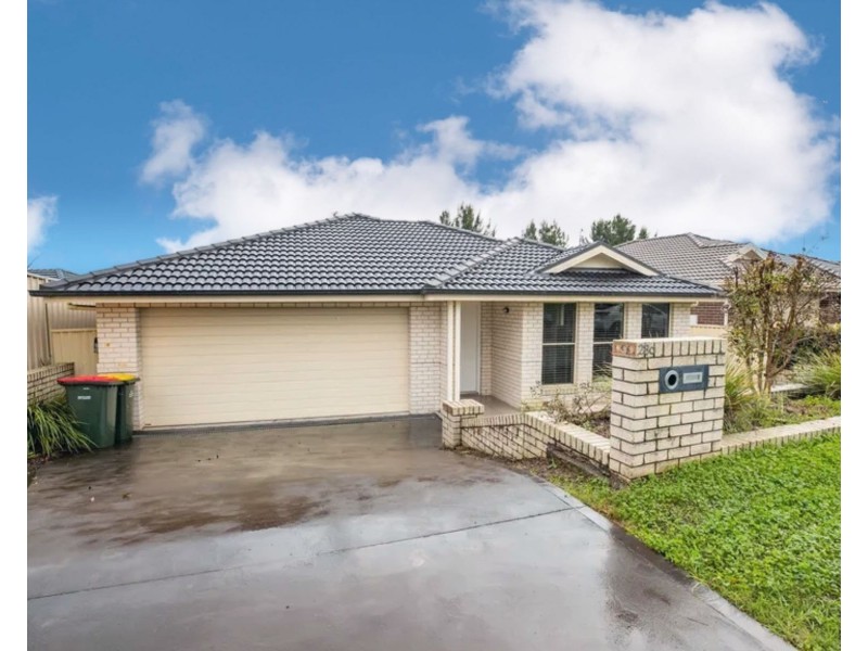 28A Fernleigh Avenue, Rutherford NSW 2320
