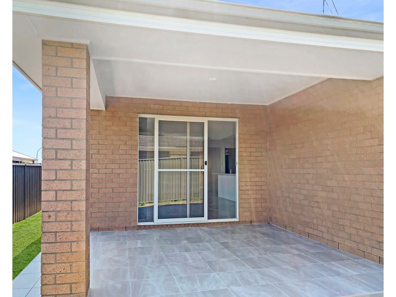 12 Howard Street, Cliftleigh NSW 2321