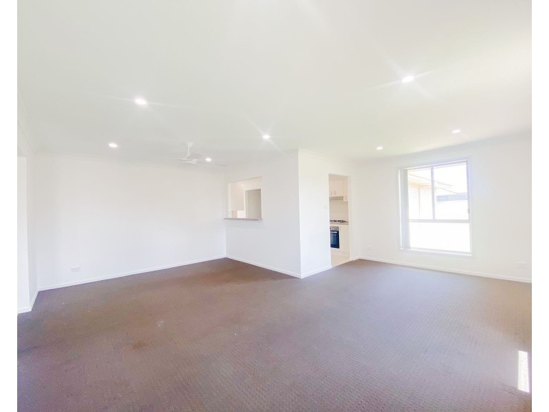 8 Ruby Road, Rutherford NSW 2320
