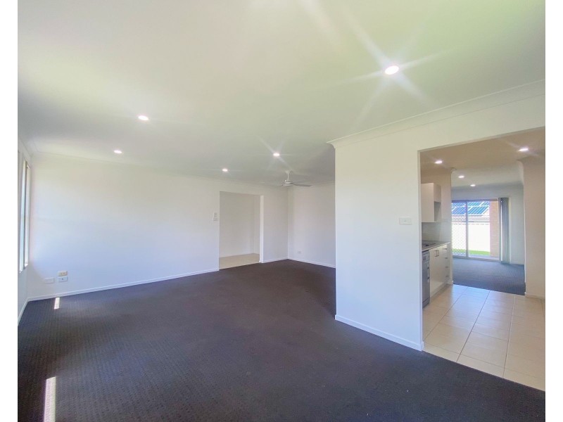 8 Ruby Road, Rutherford NSW 2320