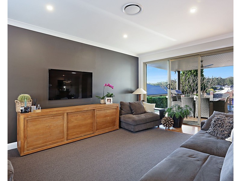 5 Amber Grove, Bolwarra Heights NSW 2320
