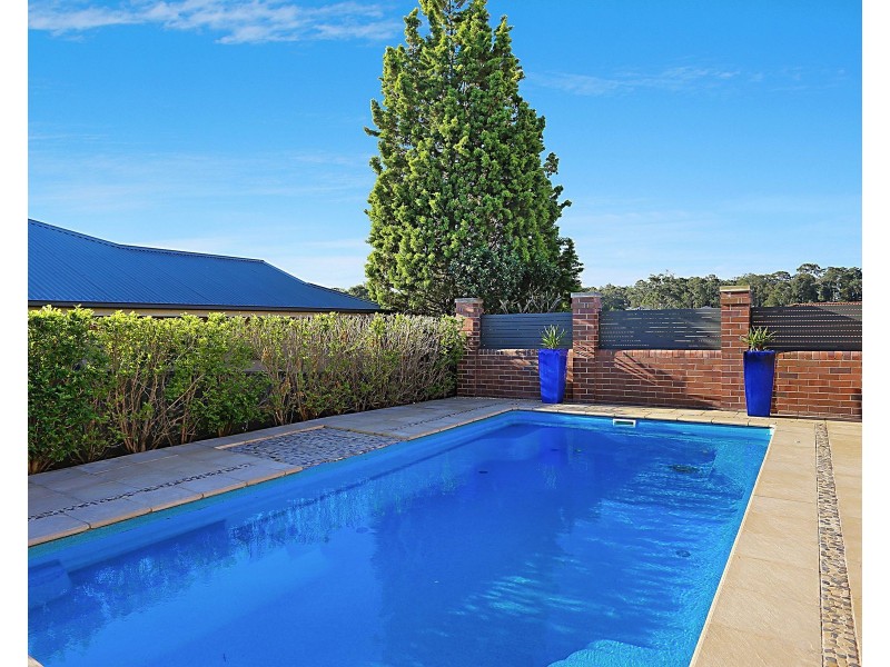 5 Amber Grove, Bolwarra Heights NSW 2320