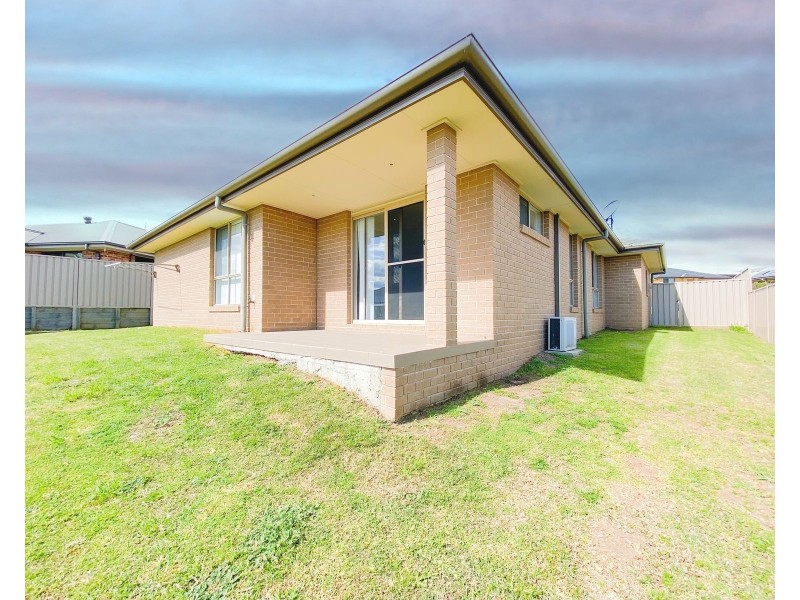 3 Jory Crescent, Raworth NSW 2321
