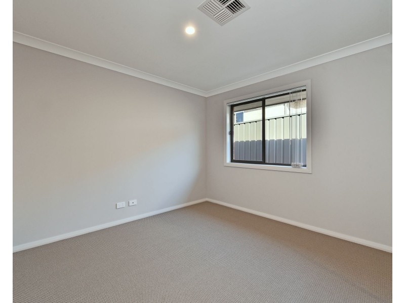 4 Ridgeview Drive, Cliftleigh NSW 2321