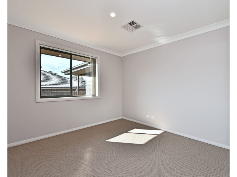 4 Ridgeview Drive, Cliftleigh NSW 2321