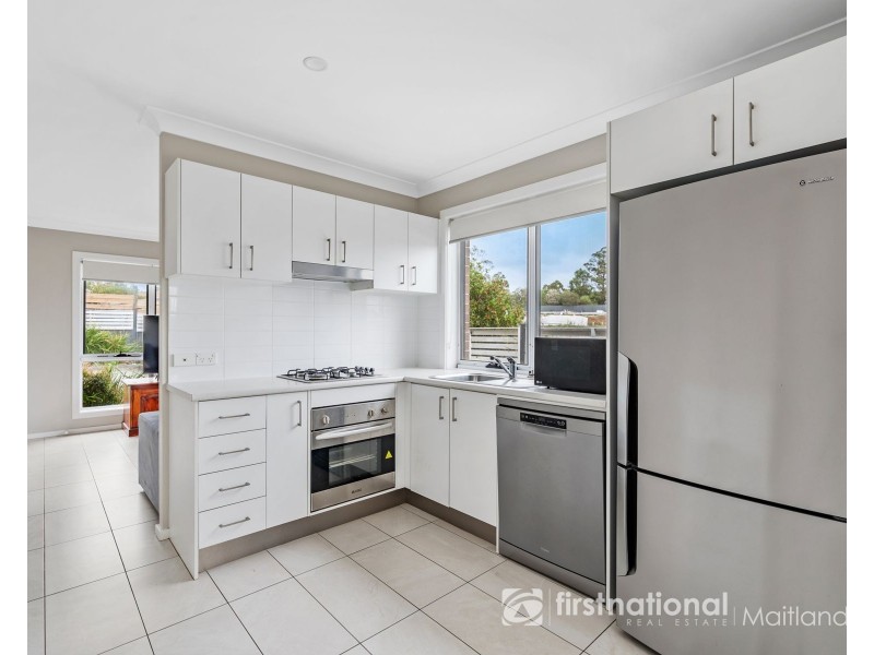 1/51 Warbler Avenue, Aberglasslyn NSW 2320