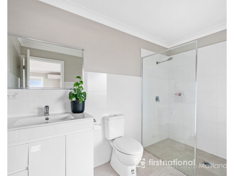 1/51 Warbler Avenue, Aberglasslyn NSW 2320