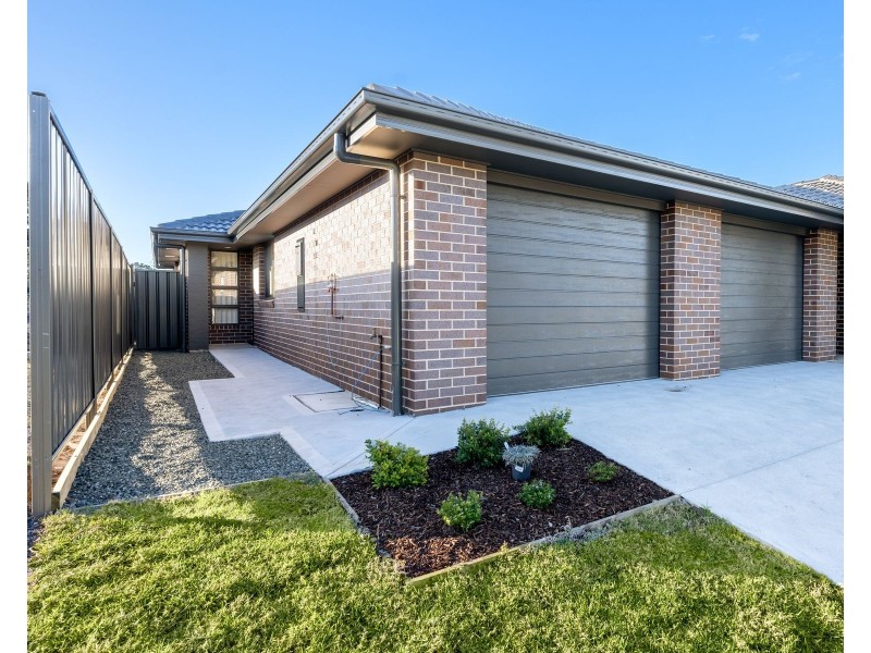 1/1A Grainger Crescent, Darlington NSW 2330