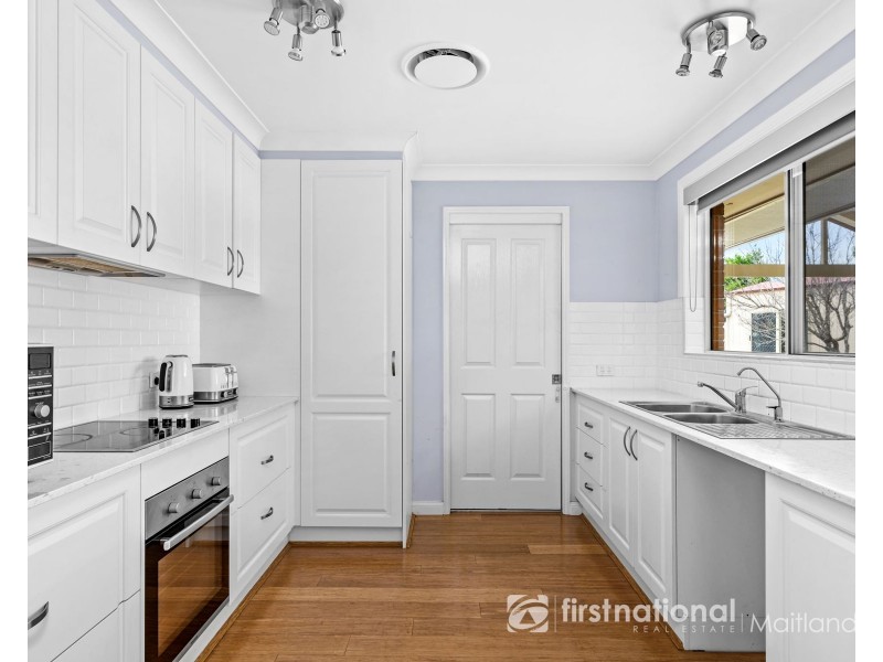 11 Easton Close, Rutherford NSW 2320