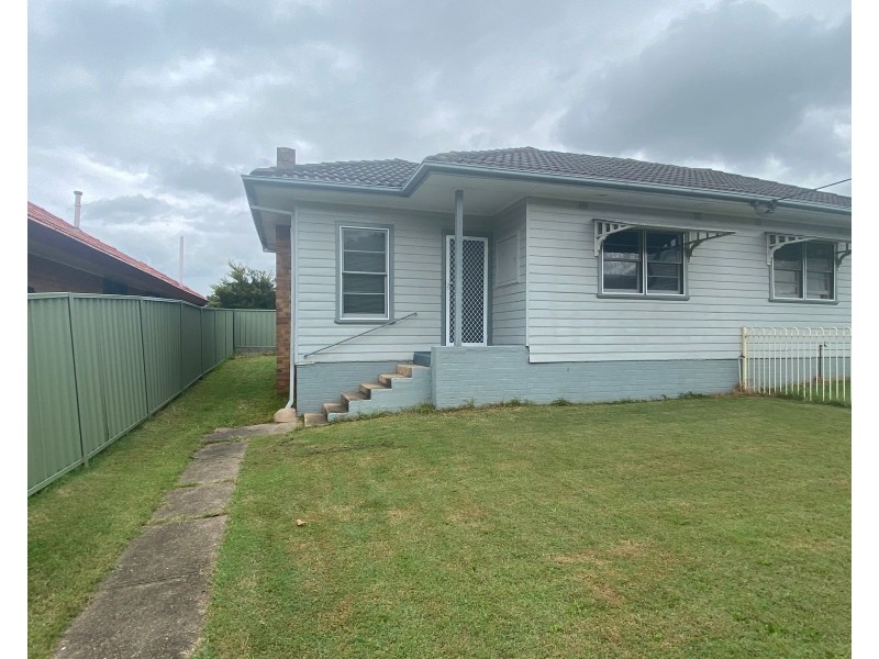 82B Gillies Street, Rutherford NSW 2320