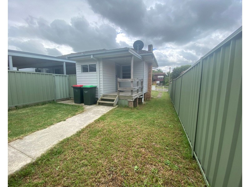 82B Gillies Street, Rutherford NSW 2320