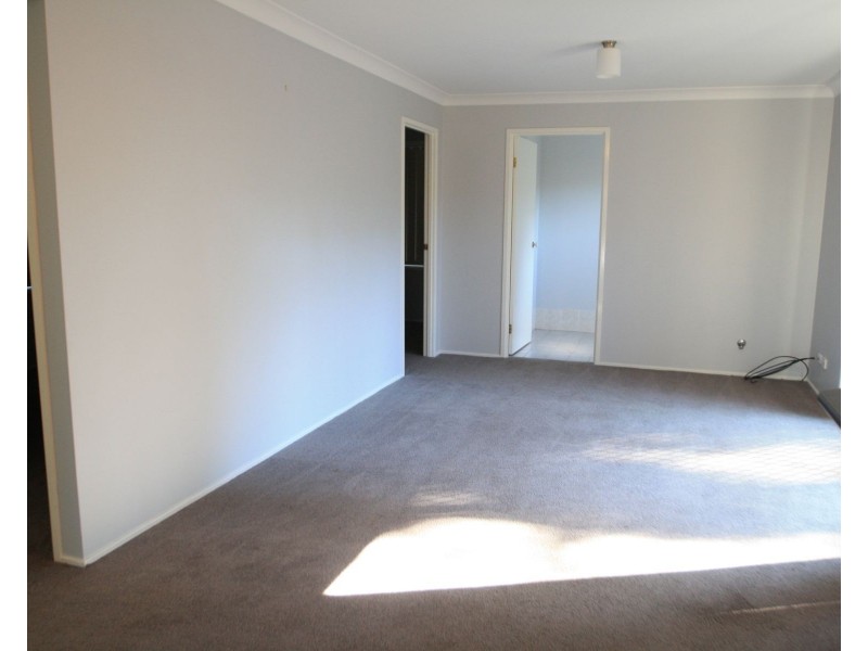 27 Bairds Close, Rutherford NSW 2320