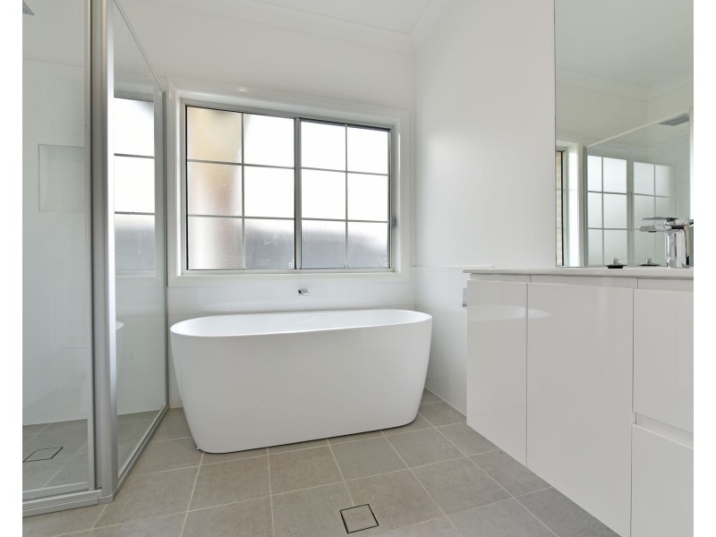 2/4 Heddon Street, Kurri Kurri NSW 2327