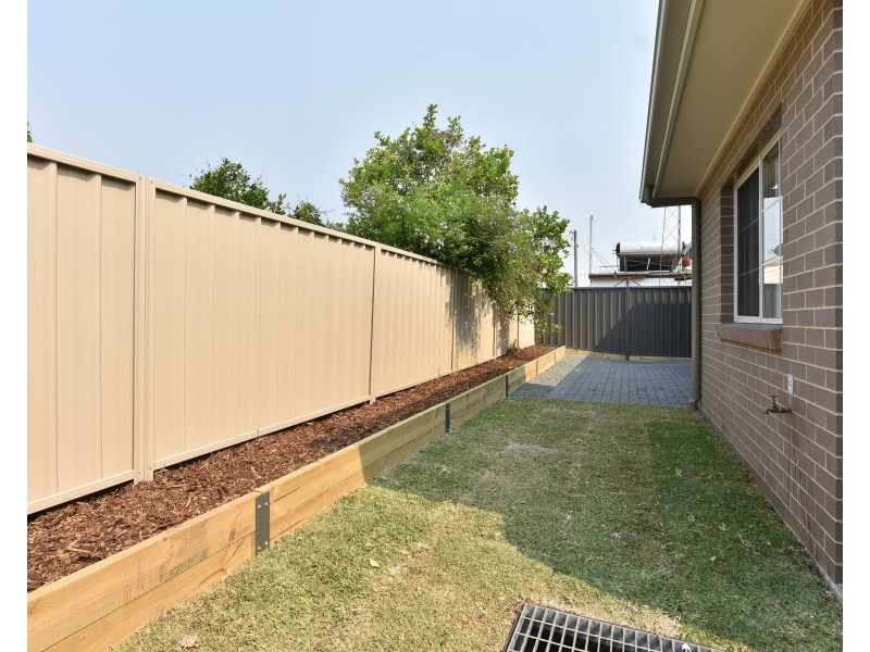 2/4 Heddon Street, Kurri Kurri NSW 2327