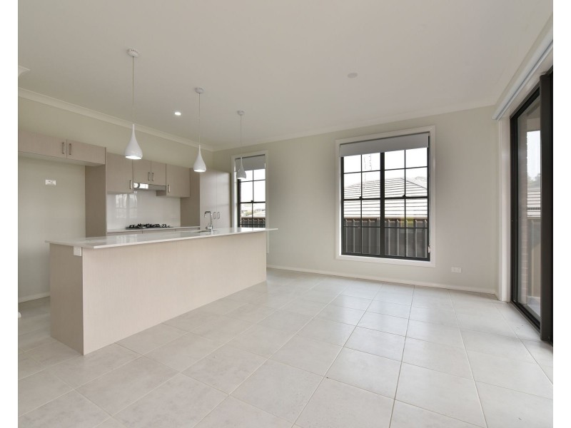 2 Warden Close, Bolwarra Heights NSW 2320