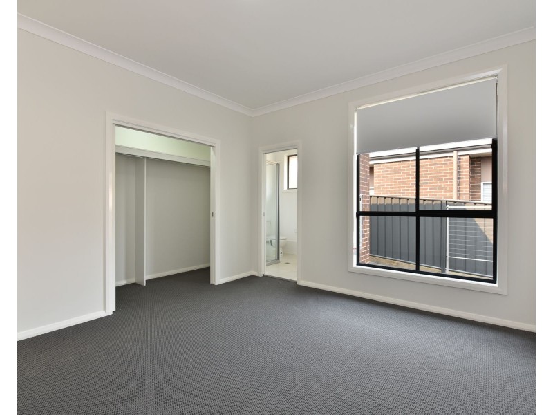 2 Warden Close, Bolwarra Heights NSW 2320