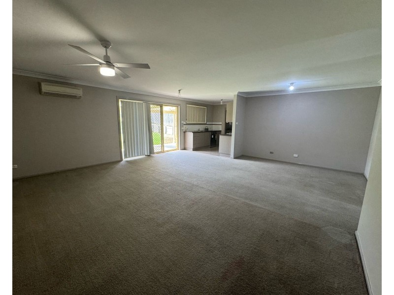 2/5 Port Cove, Gillieston Heights NSW 2321