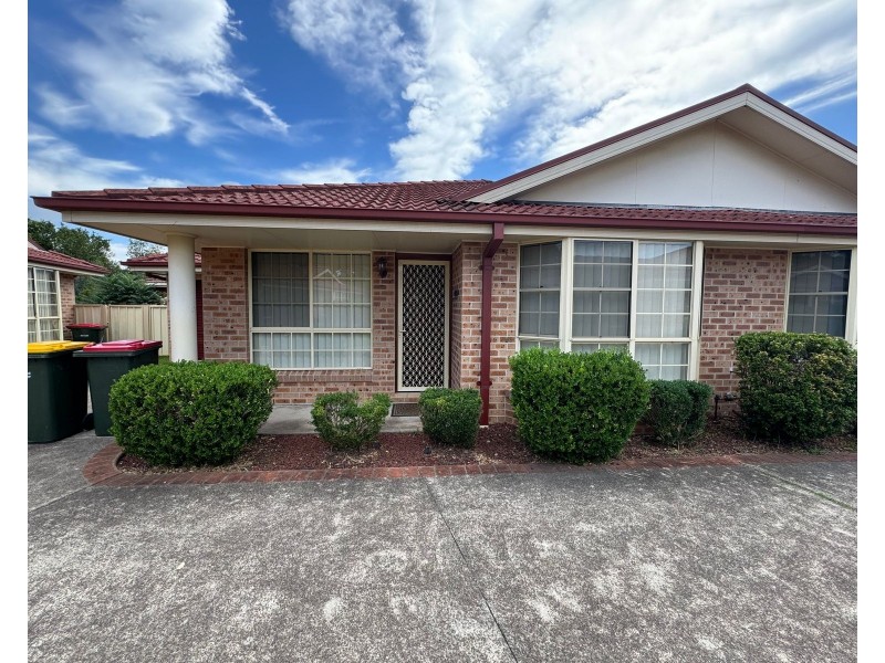2/14 Justine Parade, Rutherford NSW 2320