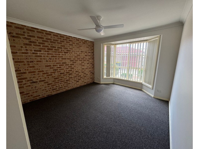2/14 Justine Parade, Rutherford NSW 2320