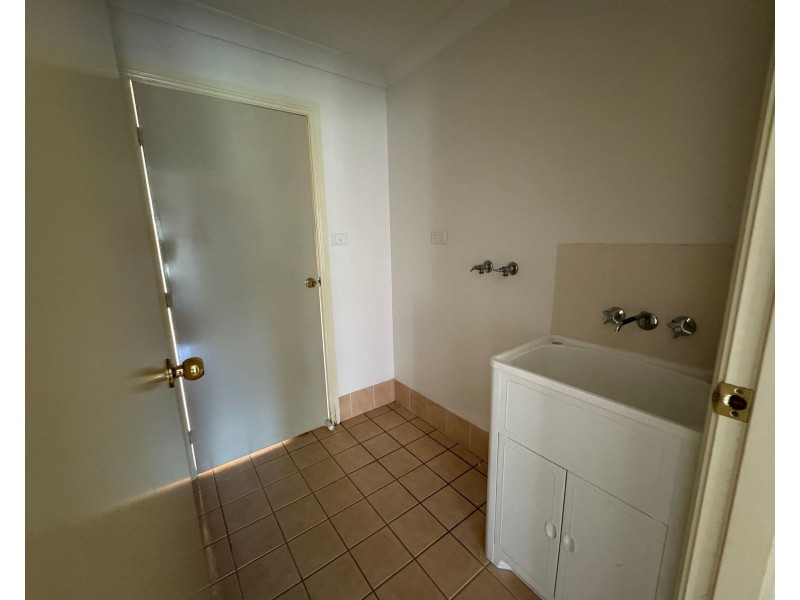 2/14 Justine Parade, Rutherford NSW 2320