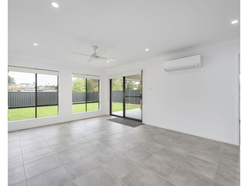 2/40D Nelson Street, Greta NSW 2334