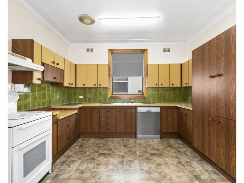 9 & 9A Woodberry Street, Rutherford NSW 2320