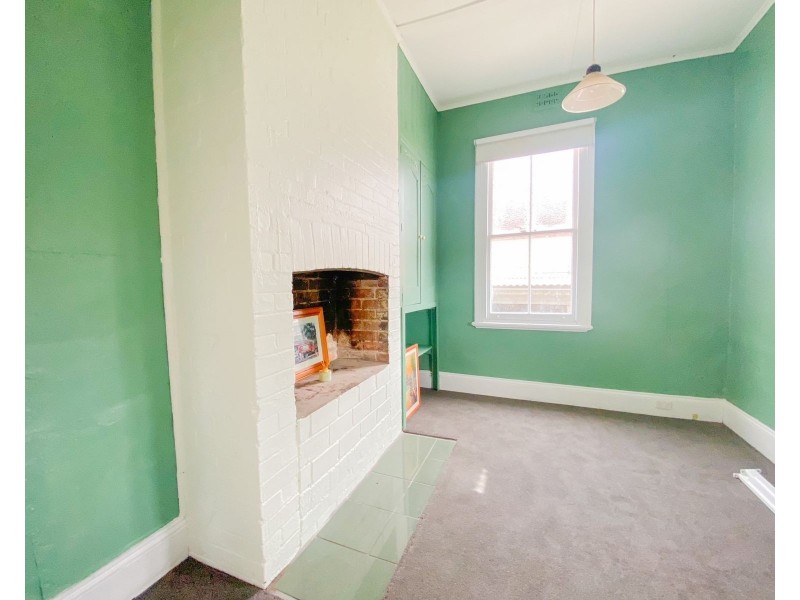 70 Lee Street, Maitland NSW 2320