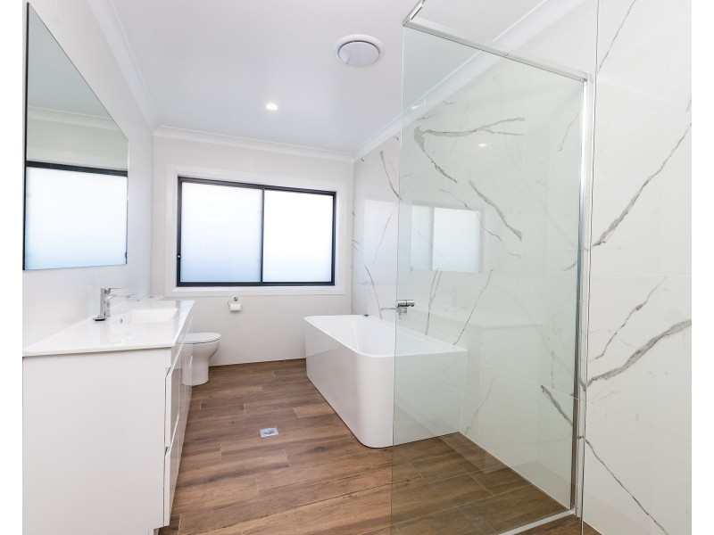 11 Chamomile Street, Chisholm NSW 2322