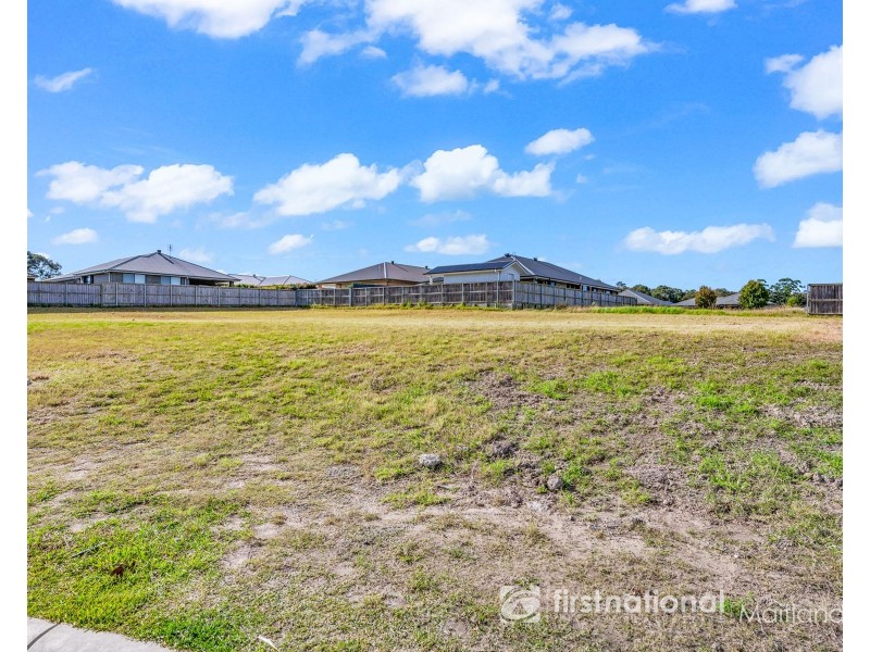 11 Sage Crescent, Chisholm NSW 2322